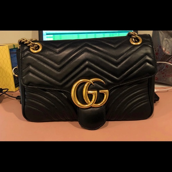 Sold on another site Gucci Marmont Matelasse medium black bag/crossbody - Picture 4 of 15